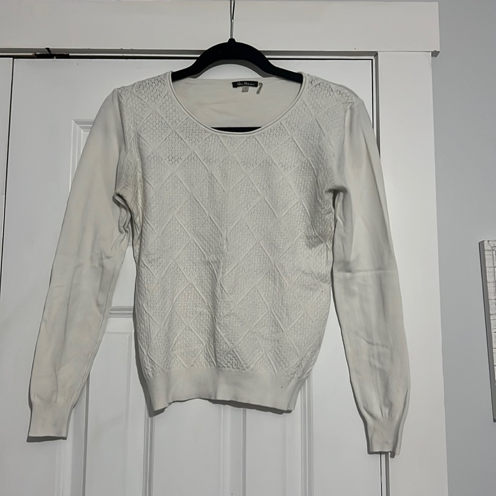 Girls L white sweater